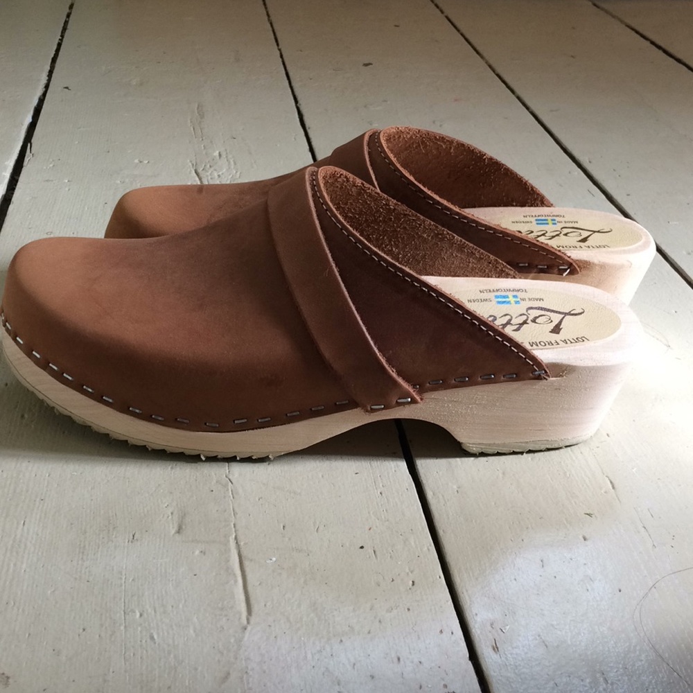 Light brown clogs from Lotta Stockholm. Size 9
